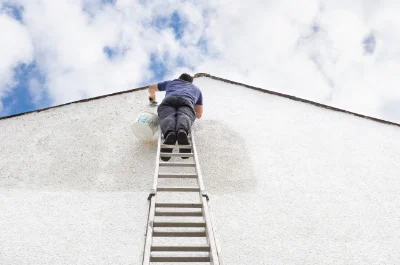 Peinture extérieure à Louches — façades et ravalement